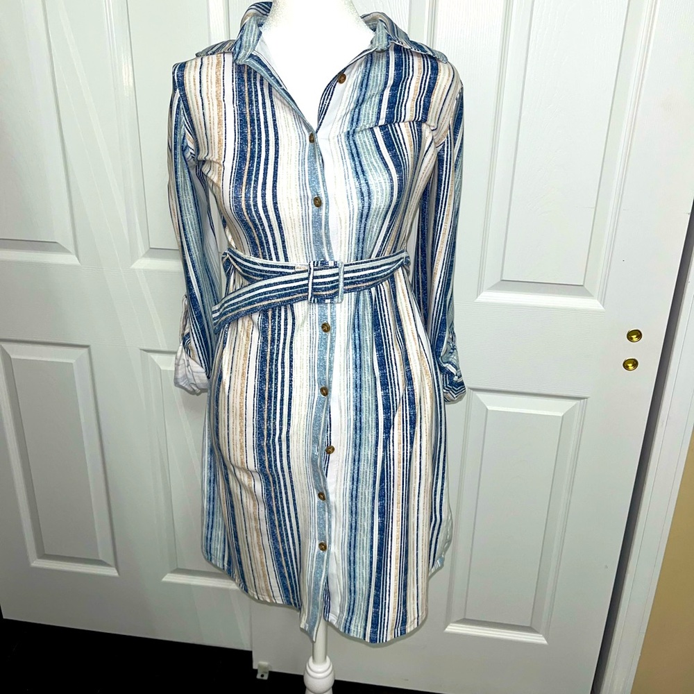 Cute dress with belt